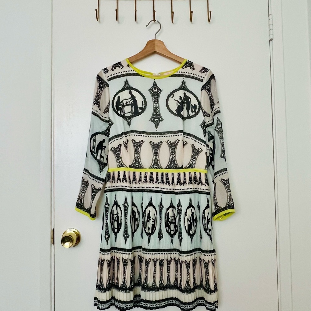TED BAKER Tea for Two Cameo Silhouette Print Pleat Skirt Dress - Size 3 - Picture 4 of 9